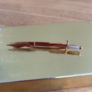 Vintage 1955 Swank Mother of Pearl Handle Gold Tone Sword‎ Tie Clip 3.5"